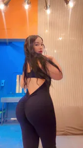 isabella_pretty Public Pic 2