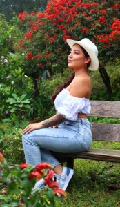 sarah_and_taylor Your favorite version💗 Foto