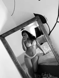 Public de Ariana_Roussee Foto 3