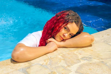 Twwiiggy pool party Immagine  2