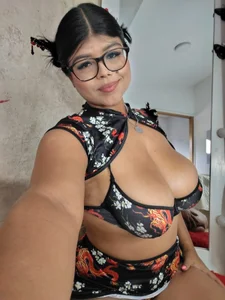 mialopez52 Do you like how my suit looks on me? Gambar 3