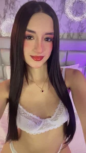 Queen 🍑😈 de MELODYY_SWEET  3 photos