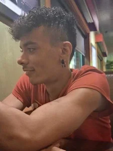 spooky425hd Public  2টি ছবি