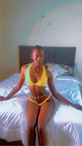 sweet_melanin21 Public 사진