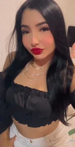 BrinsHilton_ Public Pic