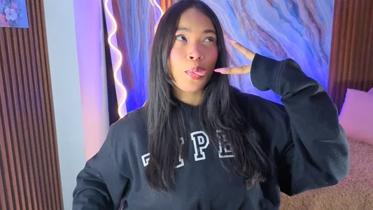 penelope_tay1 cool girl 🤭 Foto 4