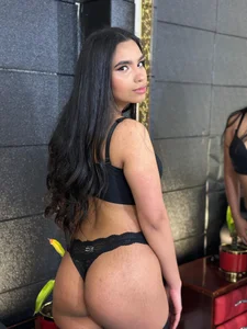 KhateAndersson Public Pic 2