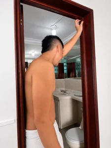 🚿 Clean body, dirty thoughts? od Mauro_boy  2 snímek