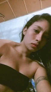 Laura-97 Public Foto 4