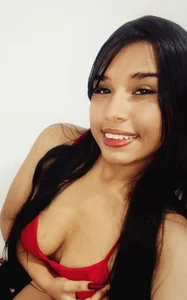 AliceGrizley Public Pic 2