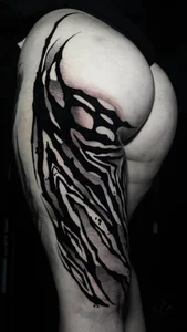 Tattoos 🖤 de _Morrigan_  5 photos