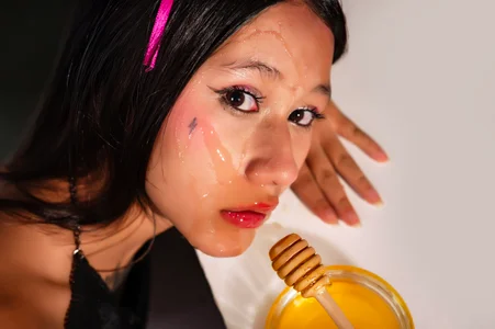 MiluRey Sweet and Naughty 🍯😈🧡 Poză 4