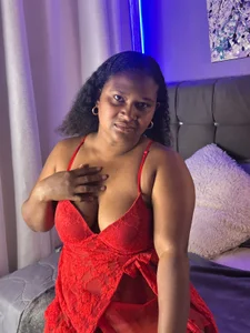 Public od ebony_peyton  7 snímek