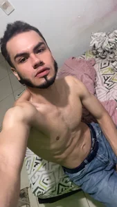 RyanMira: Public ( 7 фото)