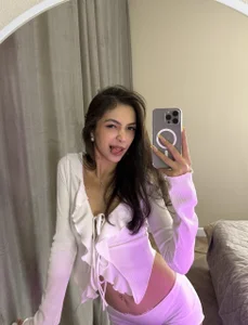 Lustrous_Moon Public Foto