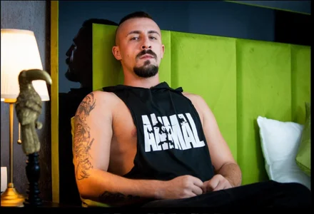 Public od Xandeer_Steel  4 snímek