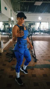Entrenando duro para mantener esta cola bien firme... 🍑 de ZoeVibe_2306  6 Imagens