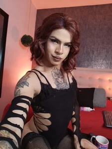 Bella_salvatore Charming Poison 🐍 Pic 3