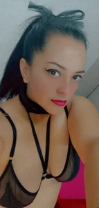 lucia_vonne_ Public Pic 2