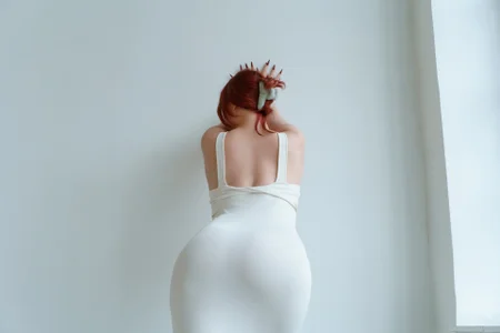 LisaVampの💮 The white lust 🤍の 2枚の写真