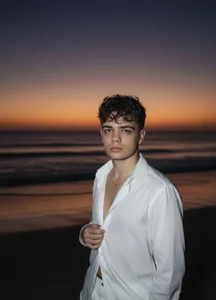 Public de boyitarussian  2 Imagens