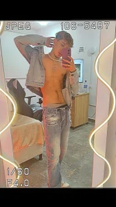 Mmm daddy de Axel_tay  3 Imagens