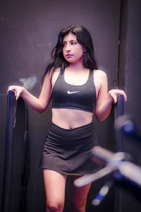 EmmaWilliamss sexy girl in the gym Pic