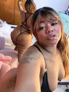 rachell_queen_ new black lingerie🖤  2টি ছবি