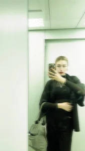 TheresaBaker: me, me, and again me ^^ ( 4 фото)