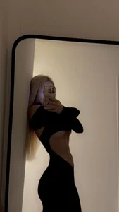 all me 👸🏼 de kourtney_carter Foto 2