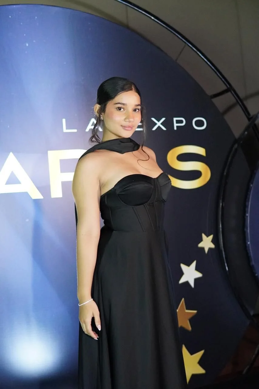 AlessiaVallmont 熱門圖片 3126