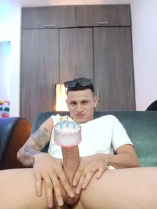 homehot_ Public Pic 2