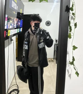 alice_julls Public Pic 2