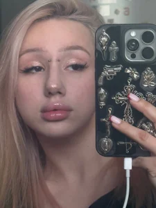 Lyra_Viel Public Pic 2