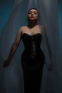 KatherineBond Public Pic