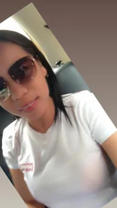 Guess what I'm wearing underneath... or better yet, come and find out 💋❤️‍🔥🥵😈 de megan_rous_  Imagens