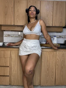 RiriiBrunette__ ❤💋Material Wife💋❤ Pic 3