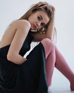 RowenaFares Public Pic