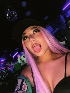 Chikinela's photo