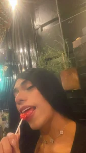 lucianaglow_ 💋 Foto 5