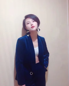 cherry-fa 蓝色西装 Immagine 