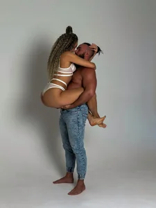 TwixCouple We are a hot couple Pic 2