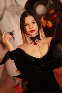 LadyAvalon Spooky season has come and Morticia Addams is here to fright you🎃👻🕸 Pic 5