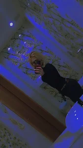 Public de MegSchnure  8 Imagens