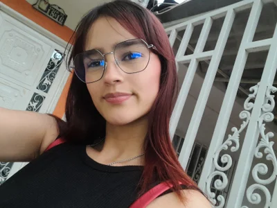 MelodyMansson Good morning, my desire… ☀️🔥 From 9:00 AM to 5:00 PM (Colombia time), I’m here to play with your fa Foto 2