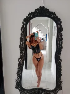 Amarella_のHola soy Ana 🖤の 2枚の写真