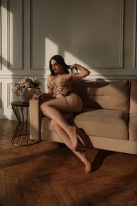 QueenAliss captivating power Pic 7