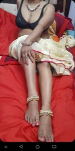 Dr_Aanchal Public Pic 2