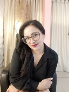 hannabackerr 💋💕 টি ছবি