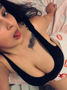 ErikaAmor Public Pic 5